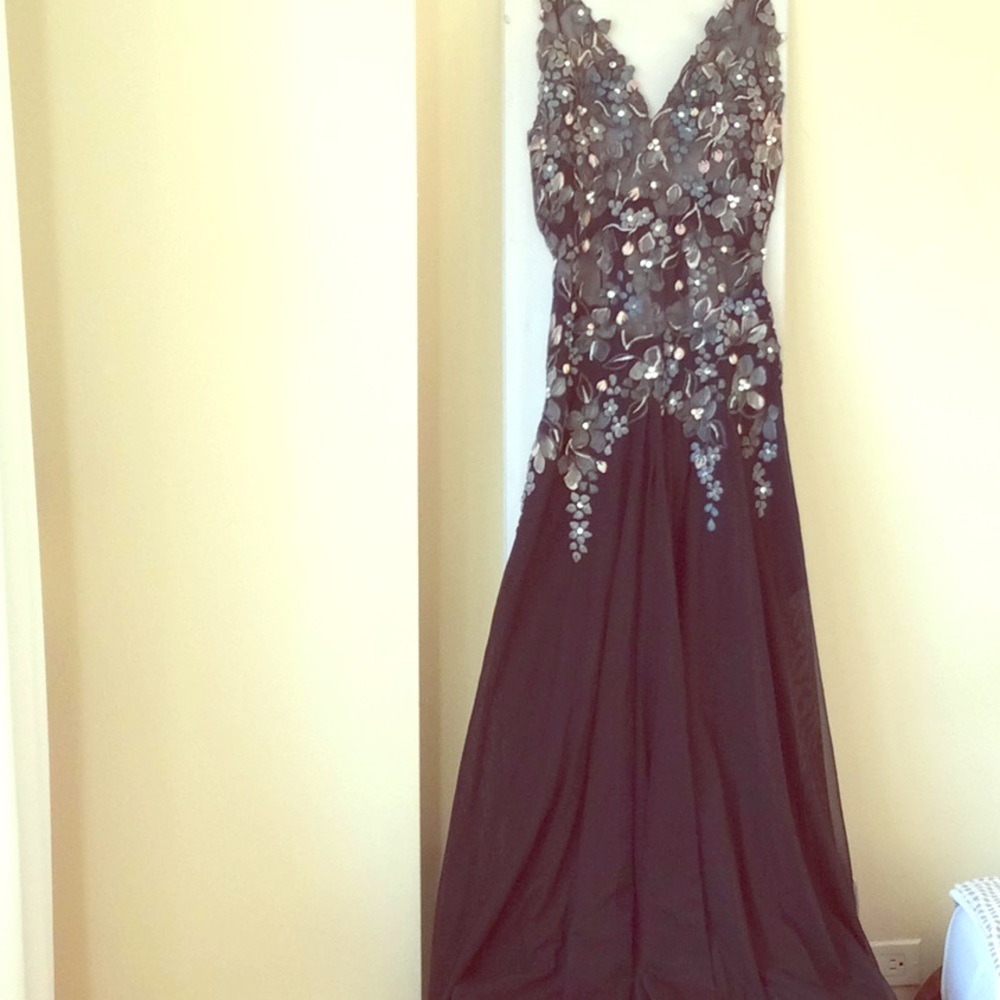 Ema Savahl V-Neck Embroidered Gown